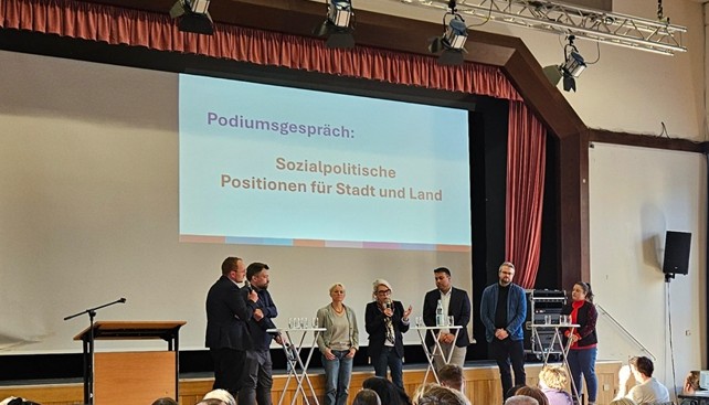 Einleitungsbild Liga der Wohlfahrtspflege lädt Kandidierende ins Alte Feuerwehrhaus ein