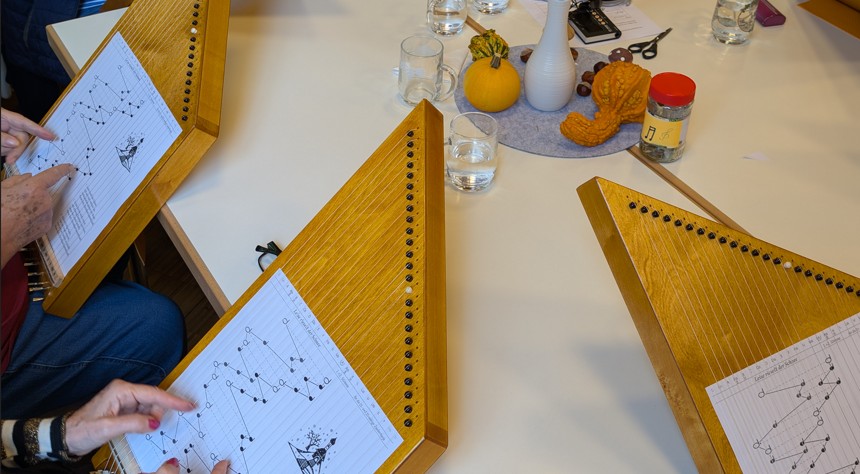 Einleitungsbild Tischharfenkurs im Stadtteilhaus ab Januar 2026